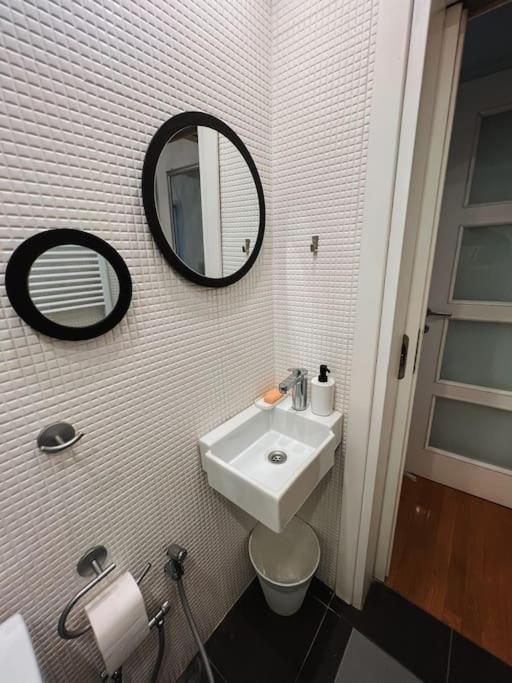 Glyfada Center Spacious Apartmán