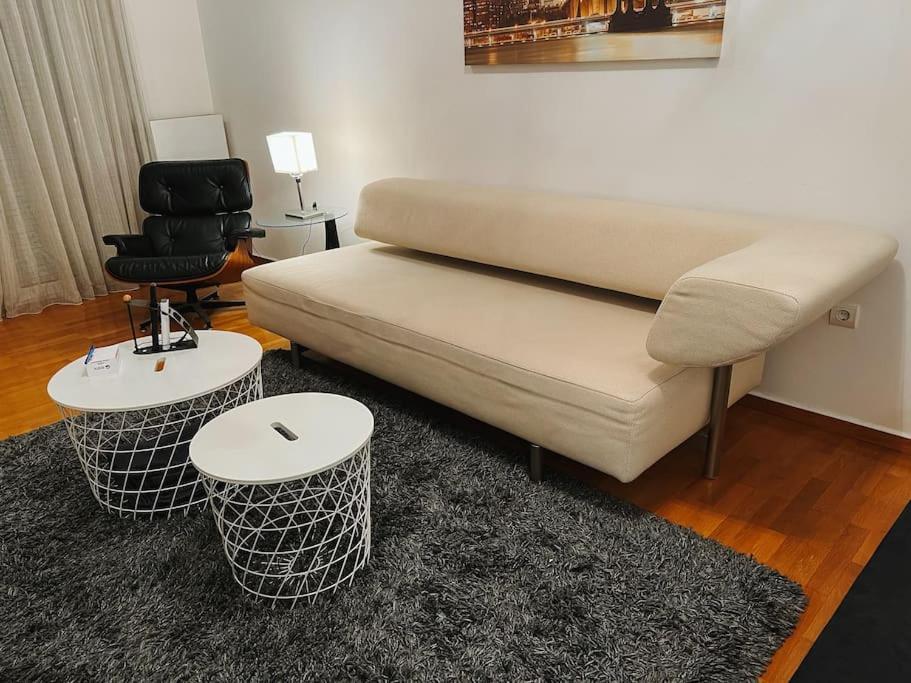 Apartment Glyfada Center Spacious *